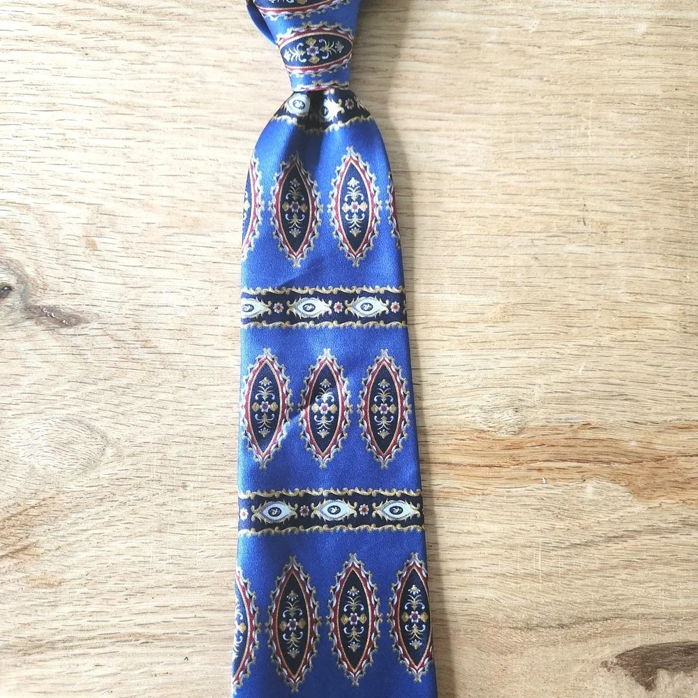 Luca Franzini Mens Tie‎ Blue Gold Red Coat of Arms Design 100% Silk Italy 59